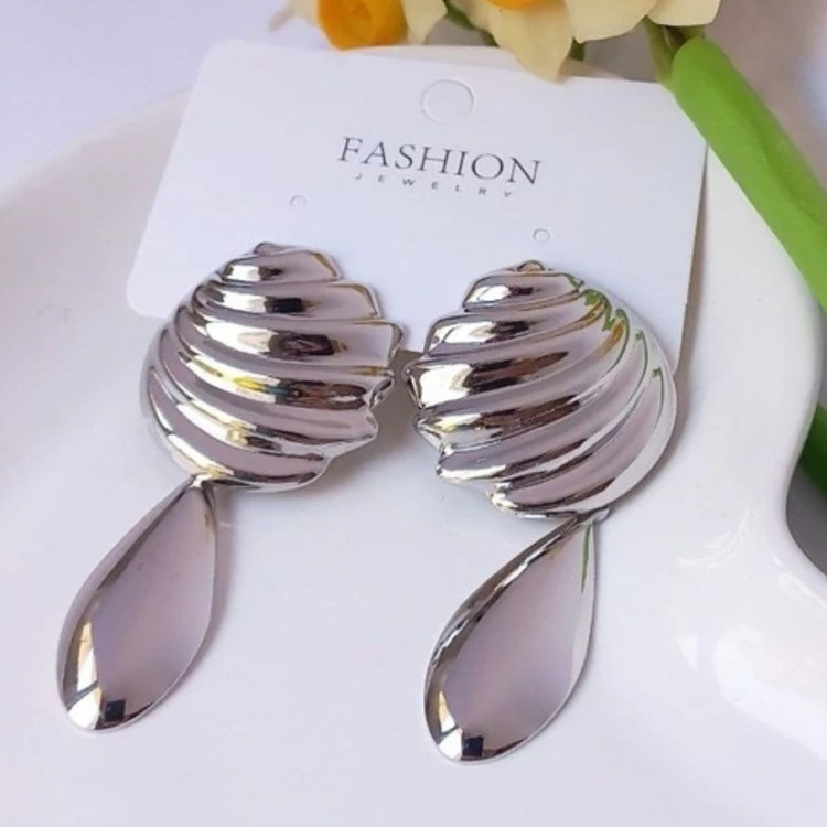 گوشواره دخترانه آویز نقره ای استیل کندو عسل