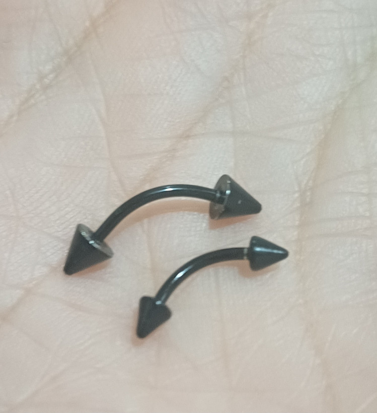 پیرسینگ دو سر اسپایکی مشکی کوچک استیل