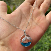پلاک دم وال آبی نقره ای جواهری