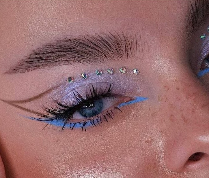 نگین صورت دیزاین چشم میکاپ