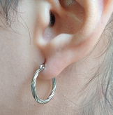 گوشواره حلقه ای نقره ای طرح دار ترند